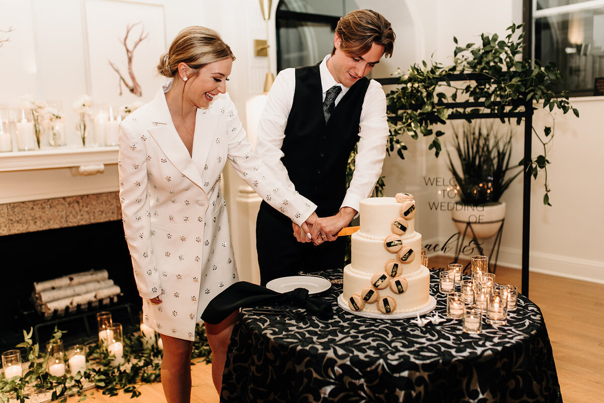 Howe-Reception_LMKPWEddings-24_websize