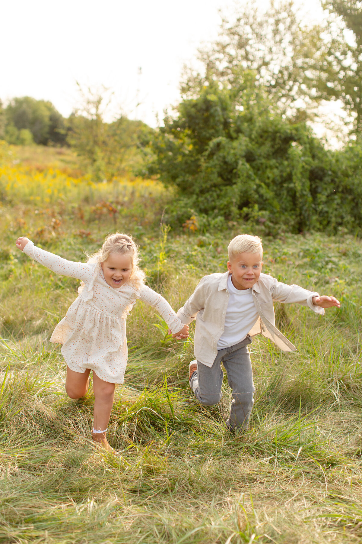 candid and timeless family photos