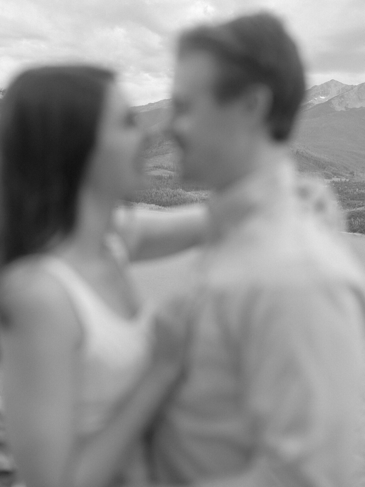 Loveland-Pass-Engagement-Photos-8