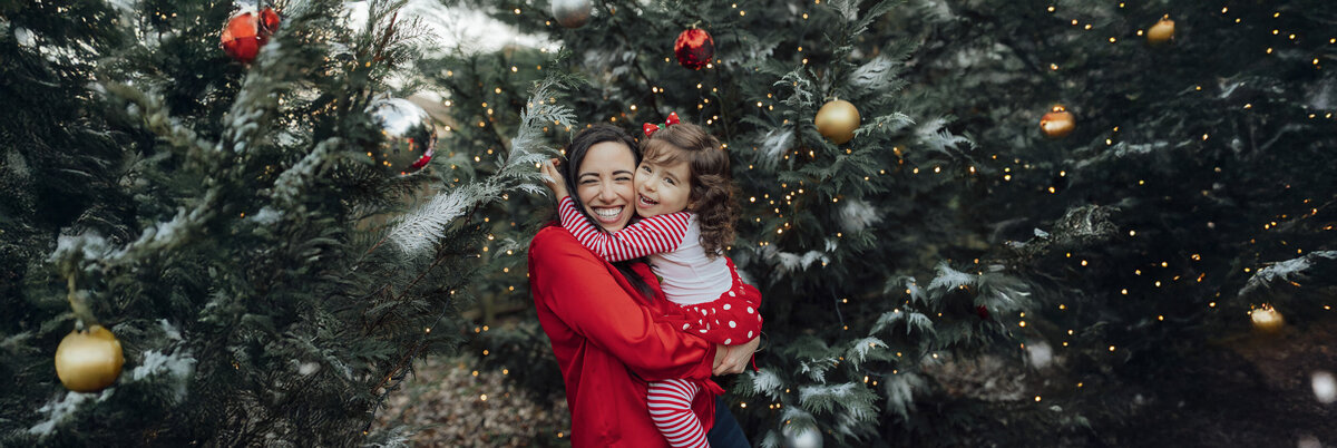 Christmas Family Portrait Session | Holiday photographer | New Jersey
