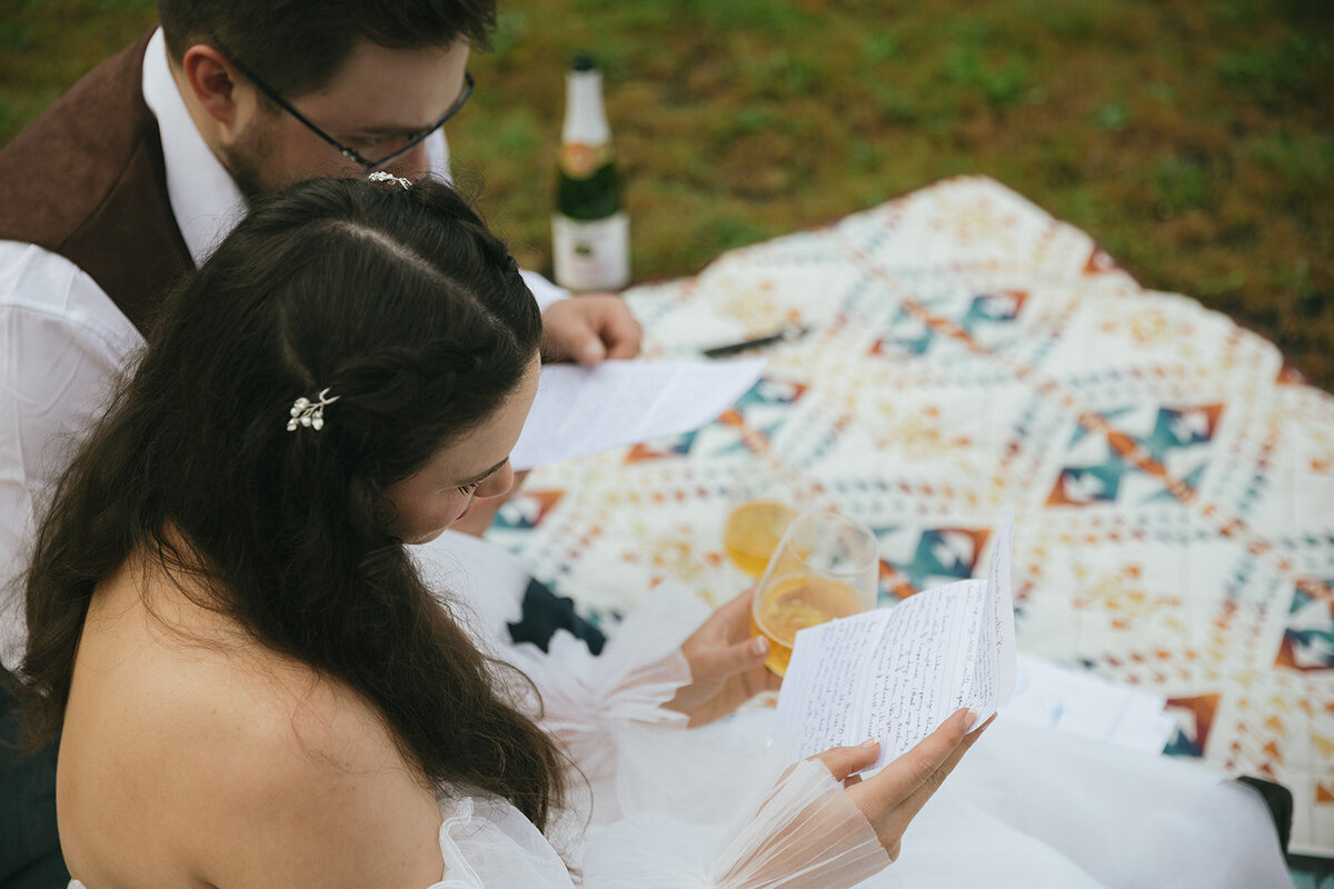 oregon-waterfall-elopement-wind-mountain-ranch-washington-554