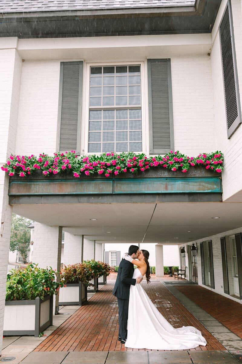 evansville-country-club-wedding-first-look-moment19