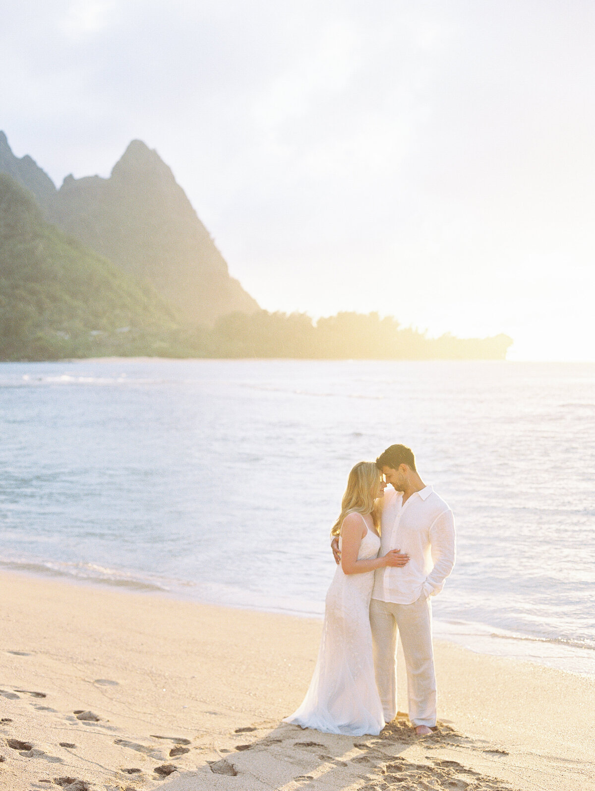 Kauai Wedding photographer Mami Wyckoff Photography engagement family maternity portrait 091