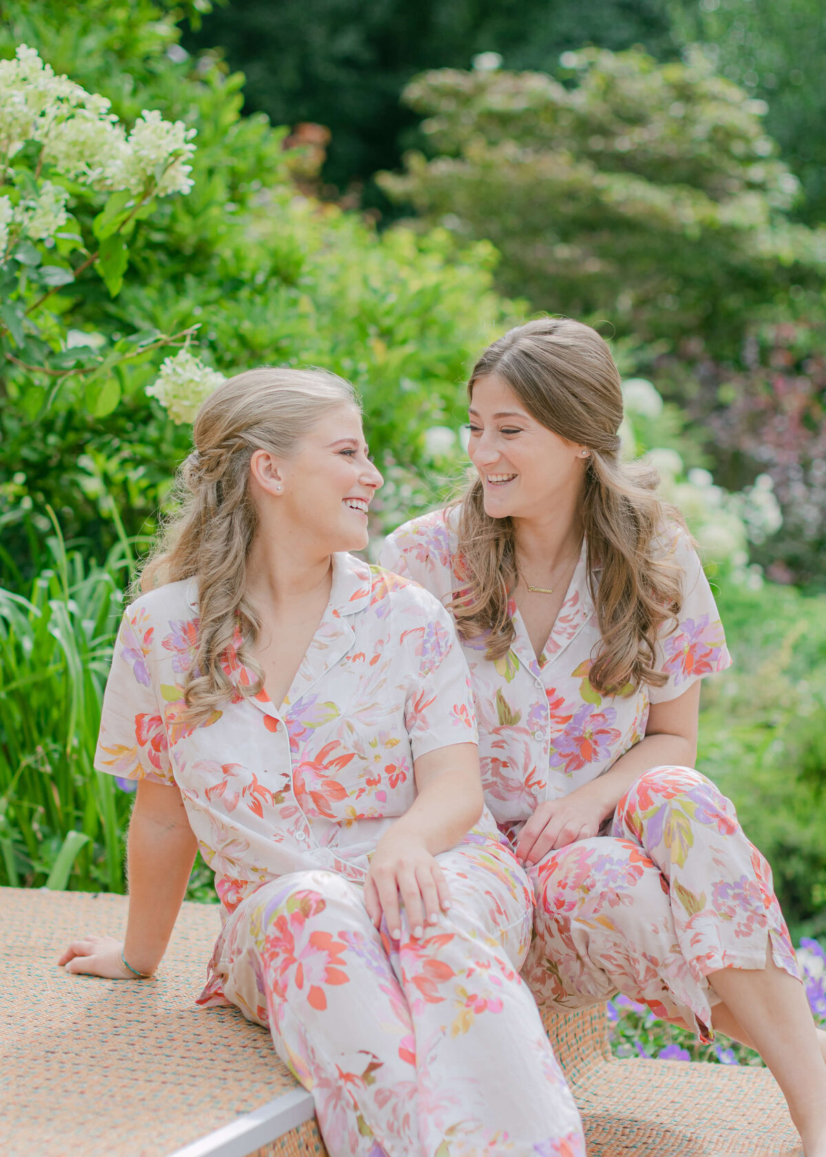 chloe-winstanley-weddings-bridesmaid-floral-pajamas