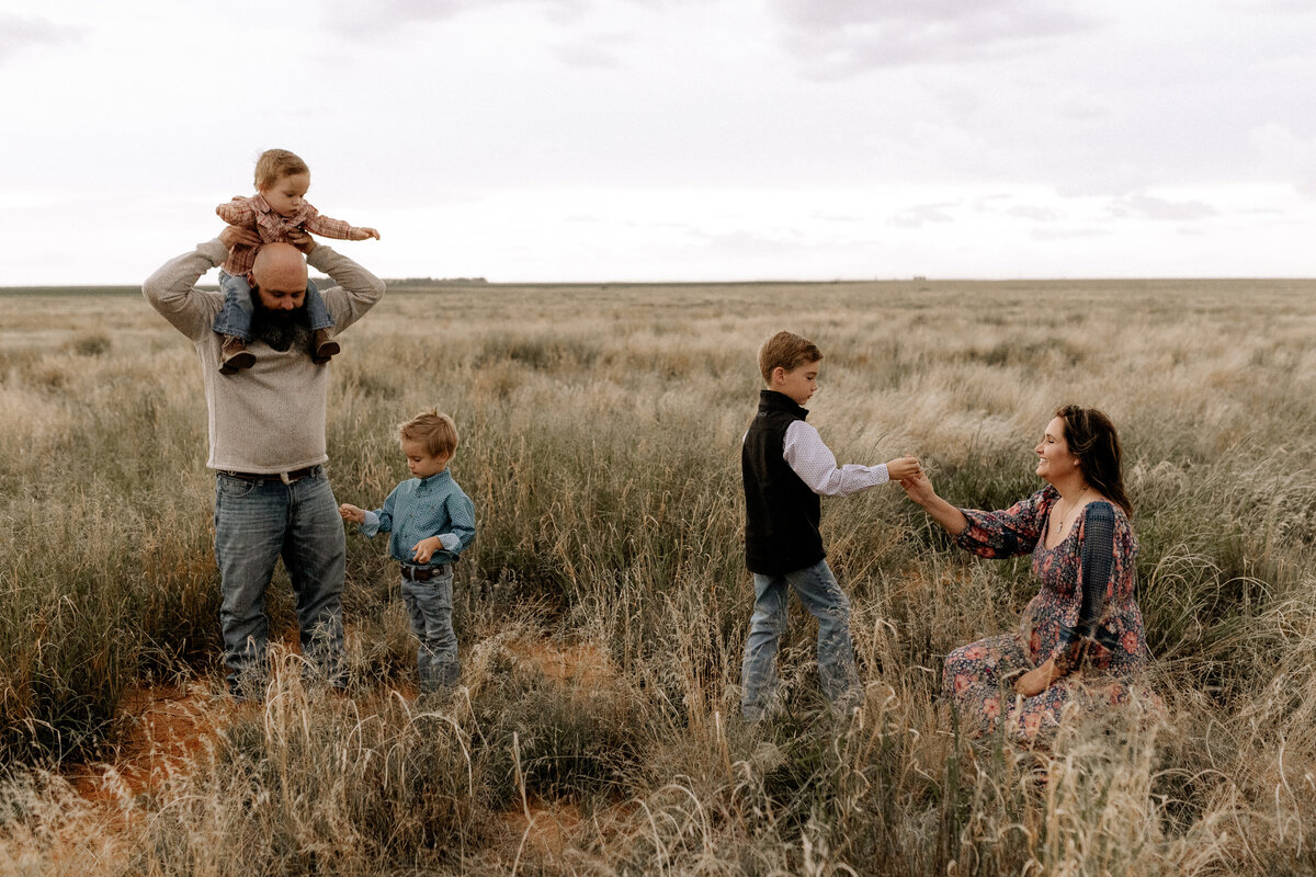 mary-wiebe-family-session (13)