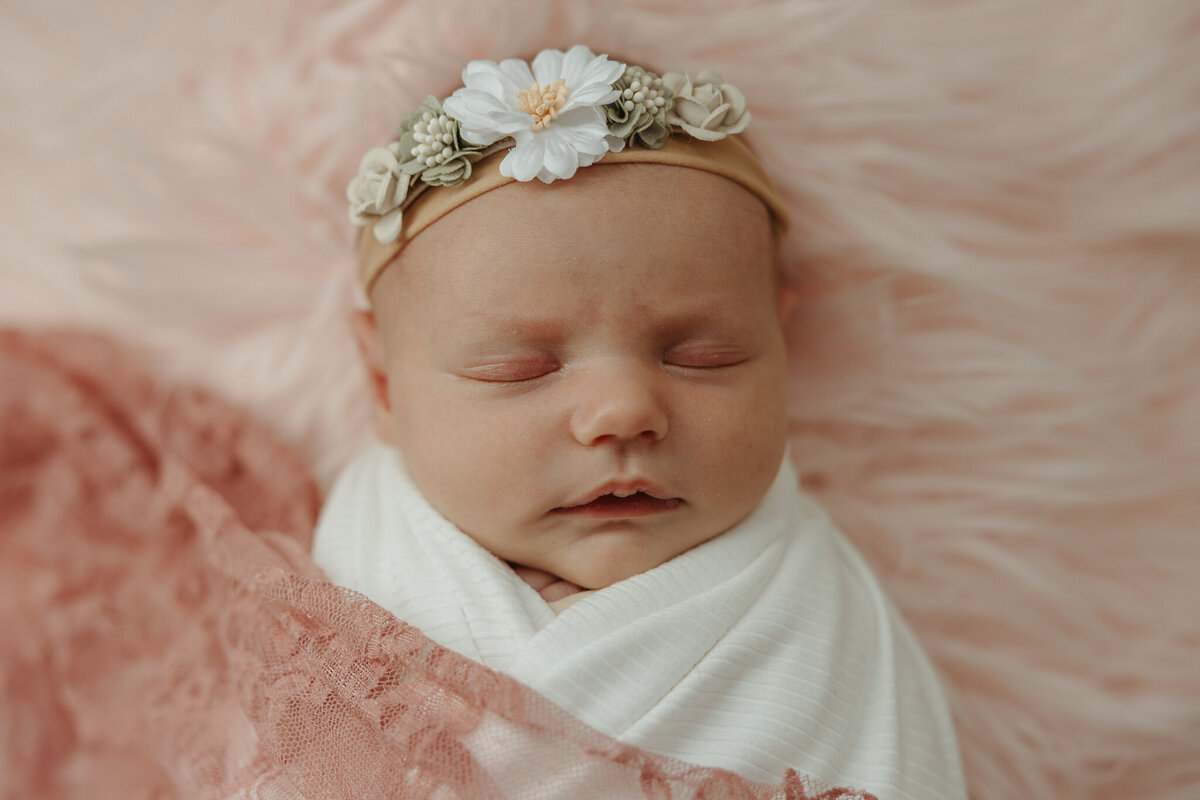 oaklynnnewborn-4