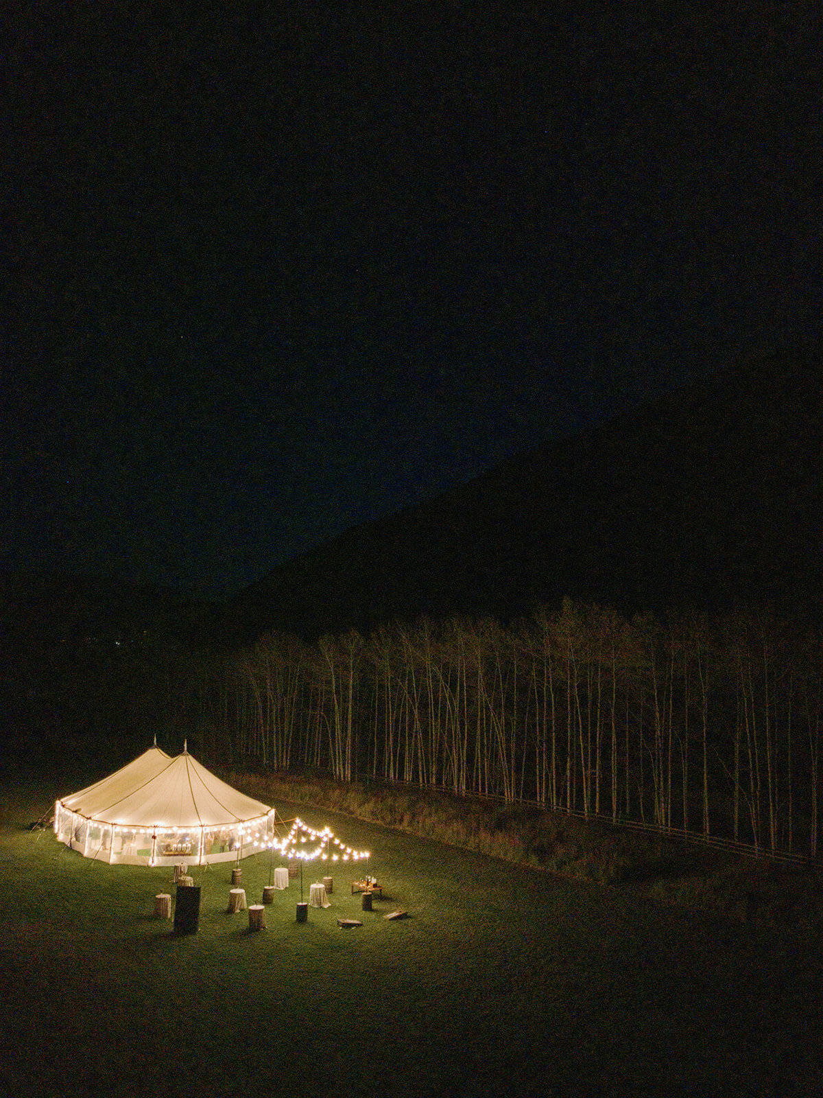 Aspen fall tented wedding at t lazy 7 ranch_RxL-136