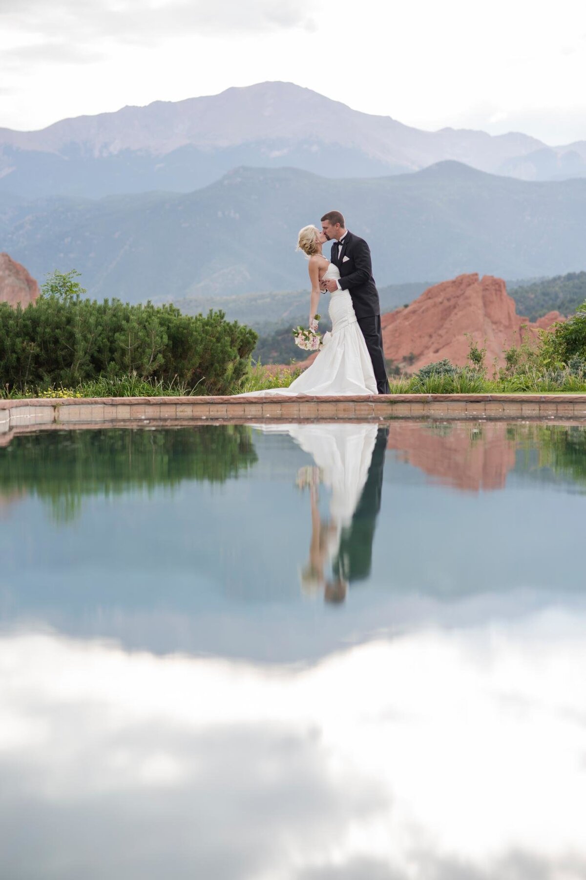 Garden of the Gods Club Wedding-1053