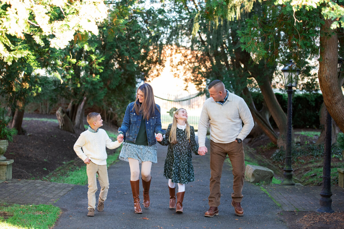 family_portrait_looking_at_each_other