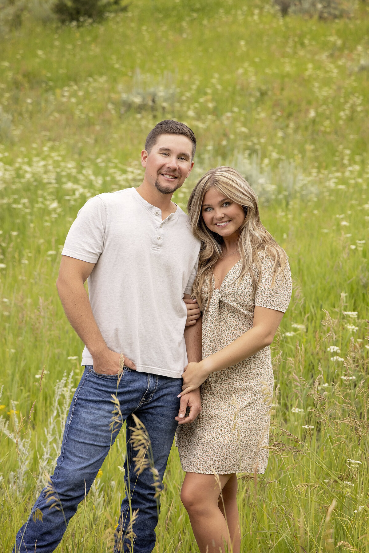 Shanna-Mae-Photography-Montana-Photographer-Engagement-Couples-Mountains-Wildflowers-Ennis-Bozeman-011