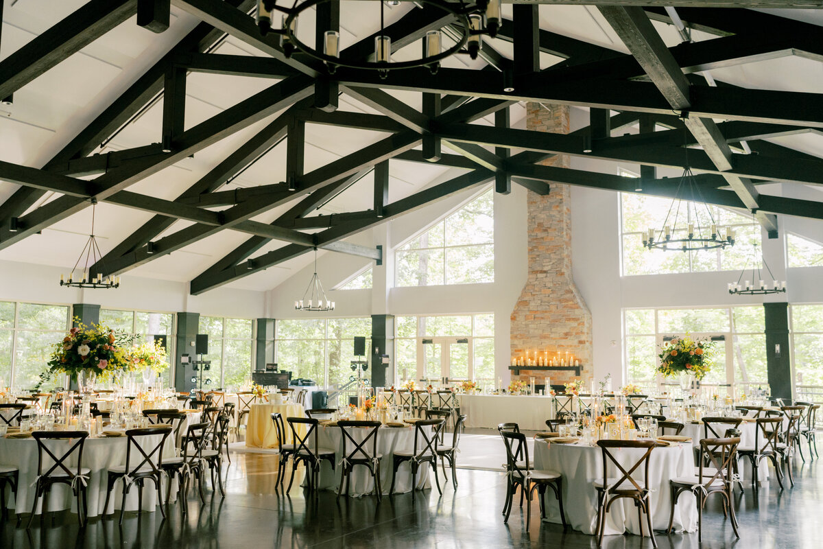 Kali and Zack Bluffs at Conner Prarie Wedding Alison Mae PhotographyAMP04341