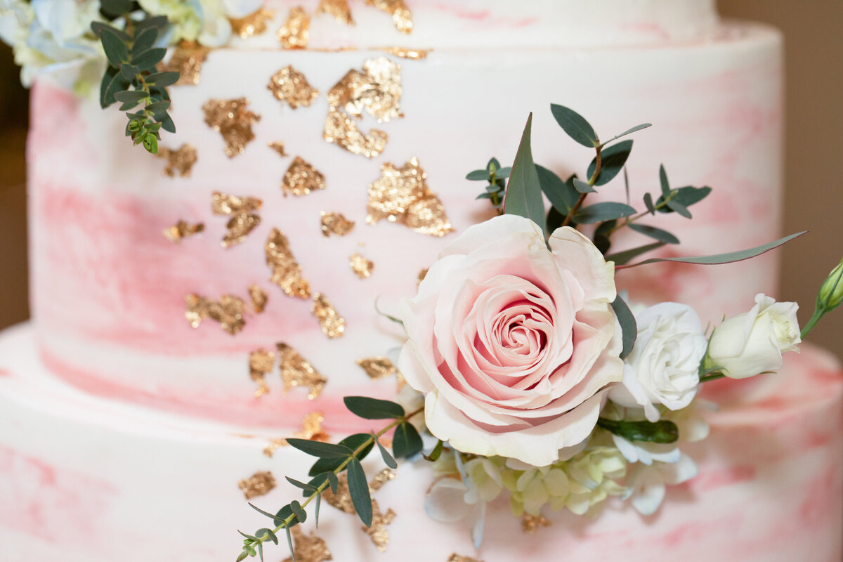 Carl-House-Auburn-GA-Wedding-Cake-Detail-Rose-Gold-Foil