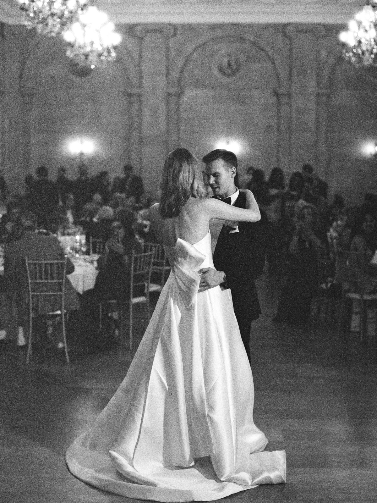 2021_08_07-Ariel-Pearl-Center-Wedding-Halle-Carter-Reception-119