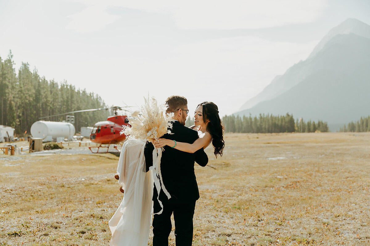 Calgary Elopement Photographer (4)