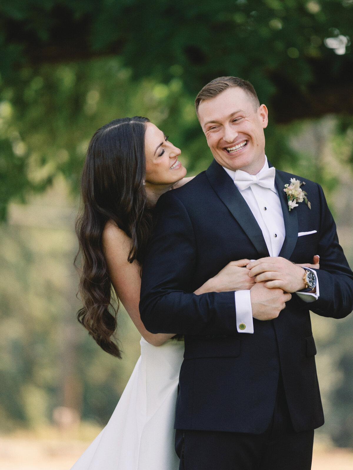 tin-roof-barn-wedding-best-washington-photographers-the-tenneys-07