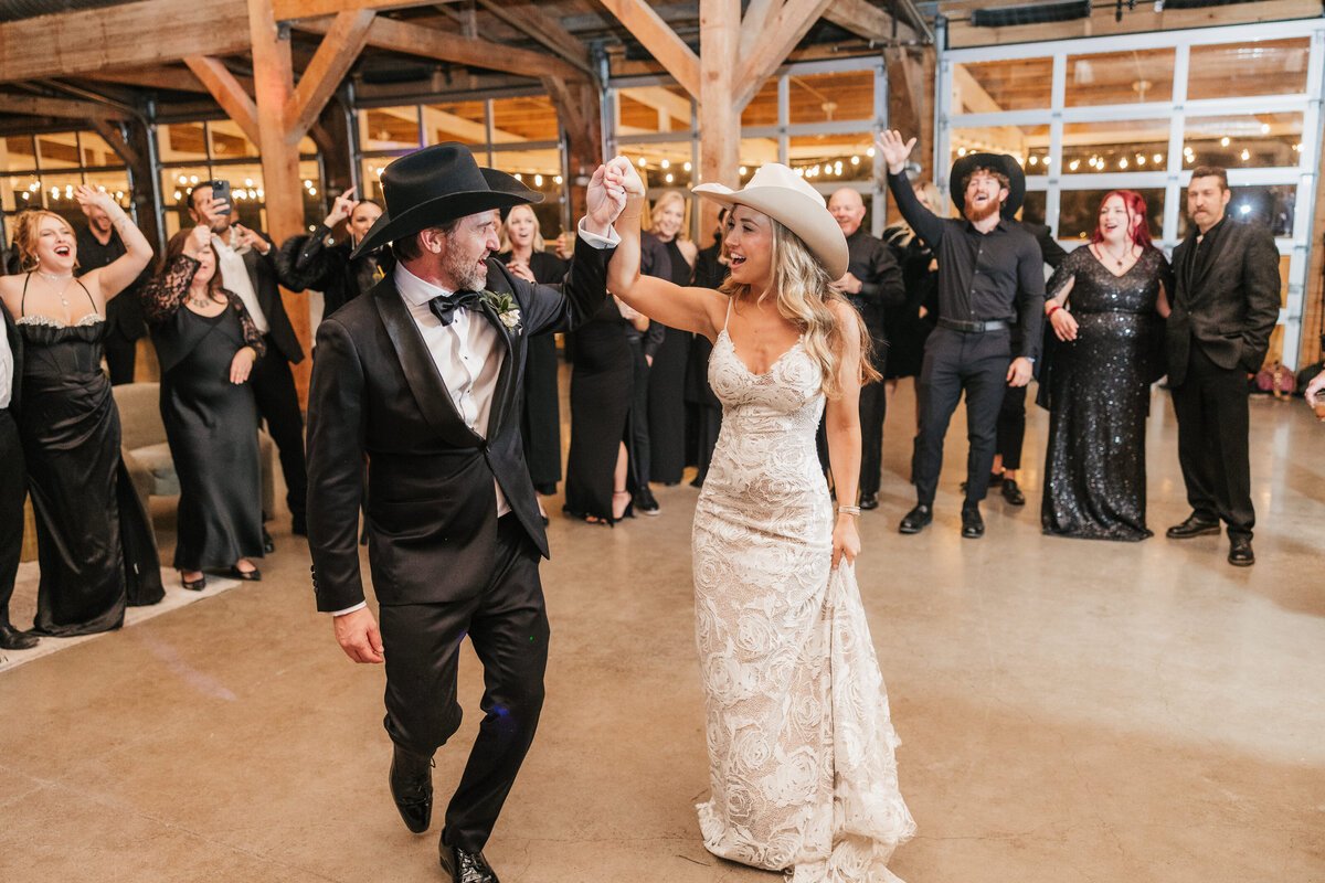 bride-and-groom-first-dance