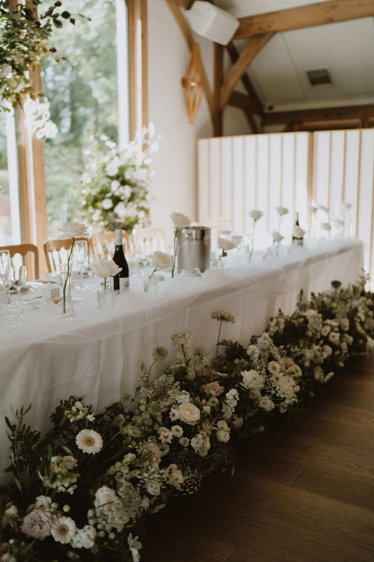 Izzy-and-James-Brinsop-Court-Wedding-Flowers-Issy-And-Bella-Florist-Herefordshire-Danielle-and-Steve45
