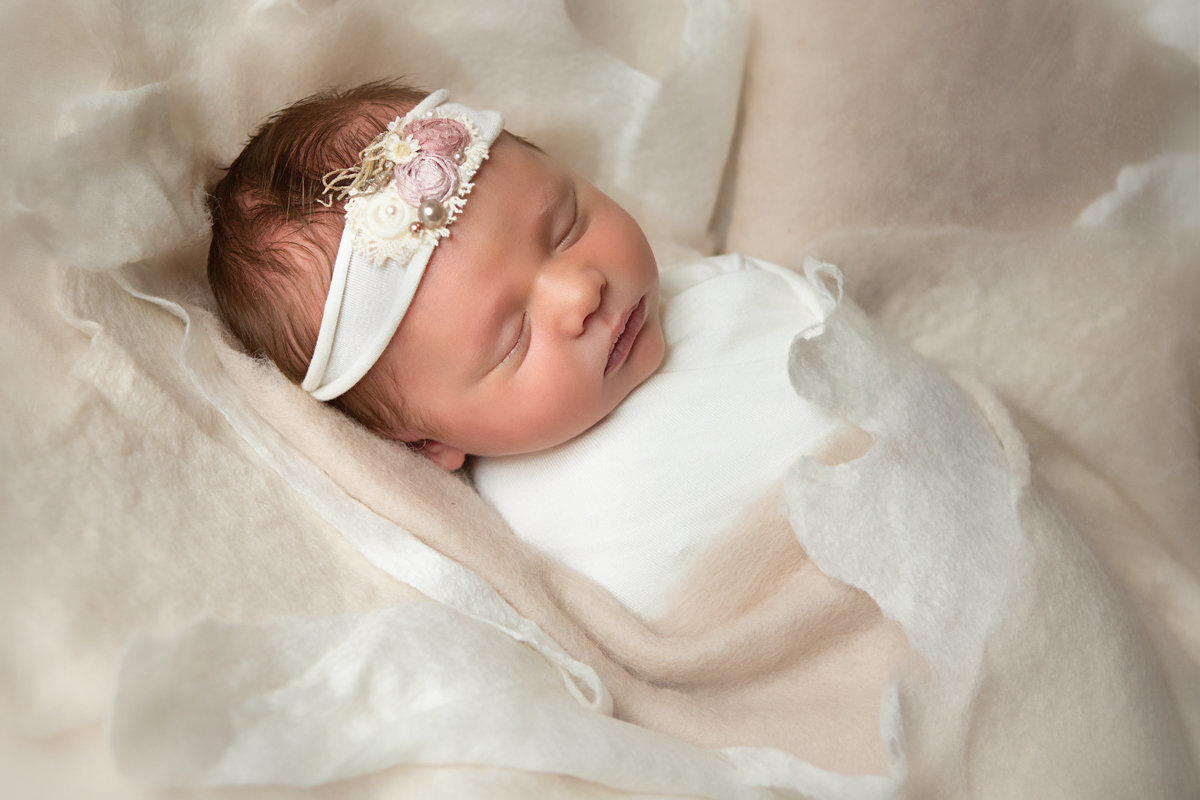 san-francisco-east-bay-high-end-newborn-photographer-