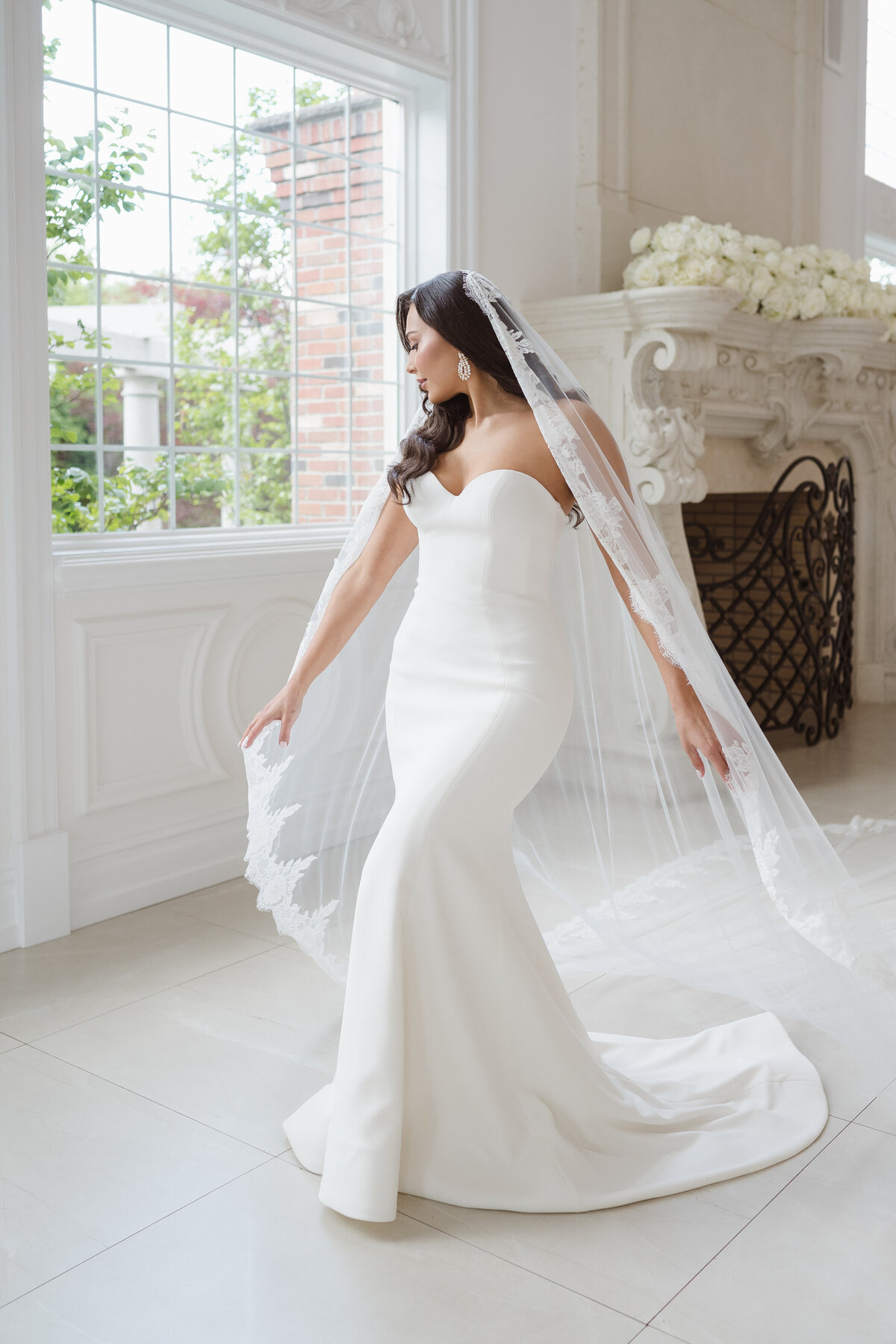 bride getting ready photo at the estate at florentine gardens nj