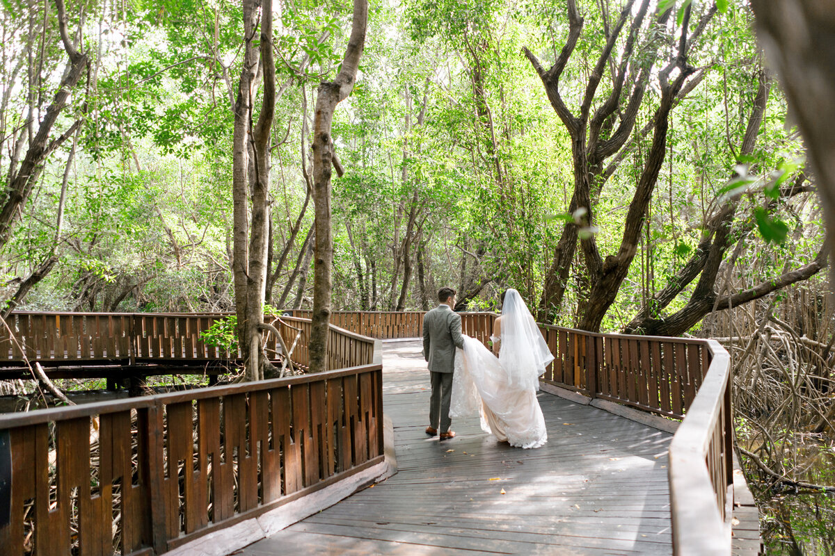 Berlez-Aspen-Avenue-Chicago-Wedding-Photographer-Grace-and-Ivory-Wedicity-Mexico-Editorial-Luxury-Tropical-Aveil-Brides-Designer-65