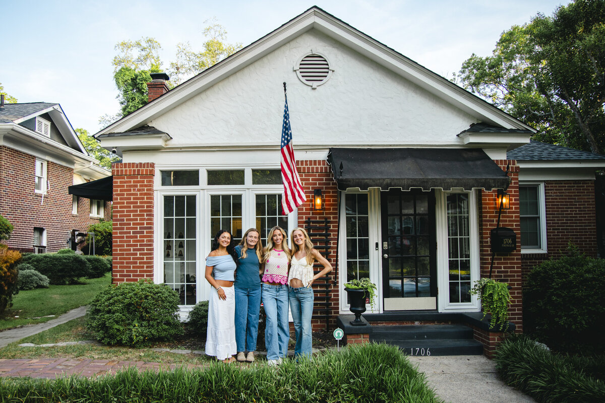 hattieandfriends_2025_2