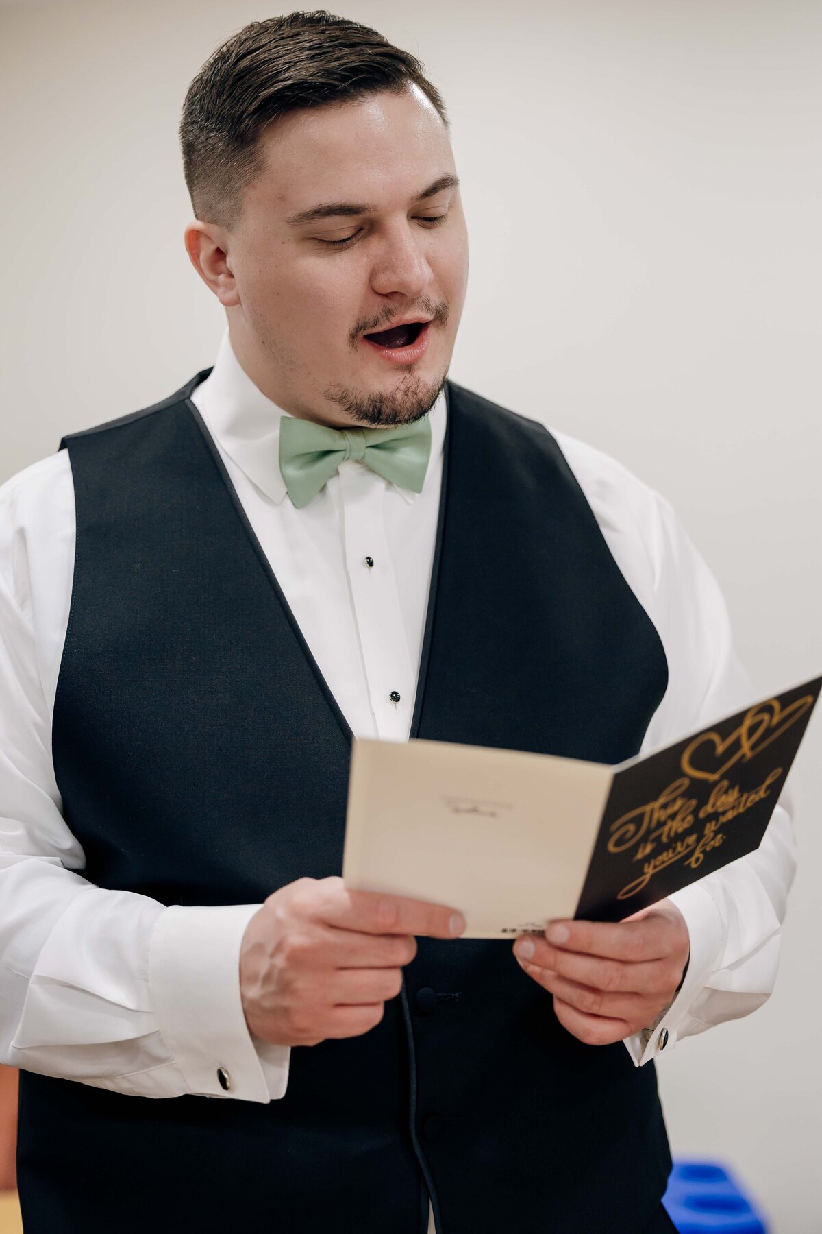 Groom-37 (2024-06-21T02_02_52.012)