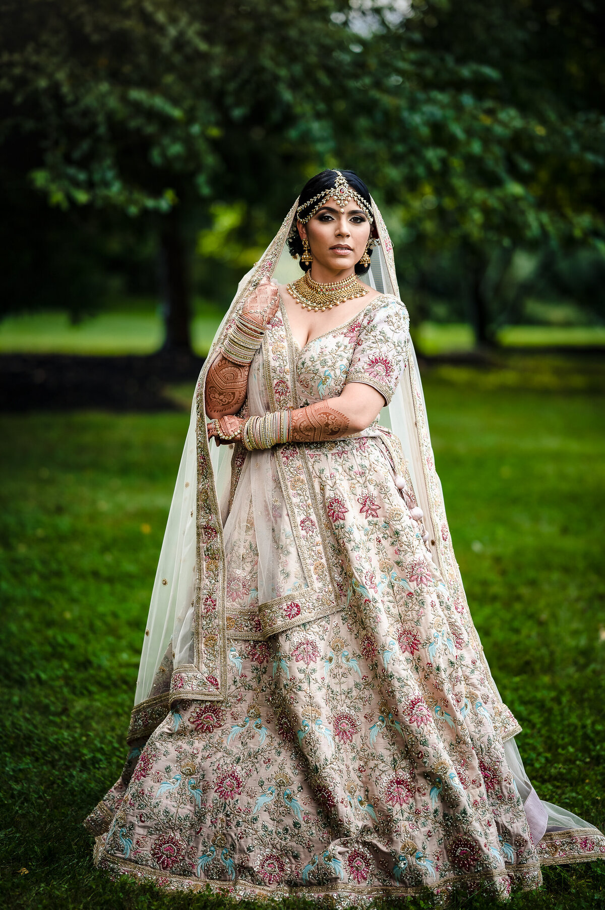 Ishan Fotografi is a NJ photographer specializing in vibrant fusion weddings.
