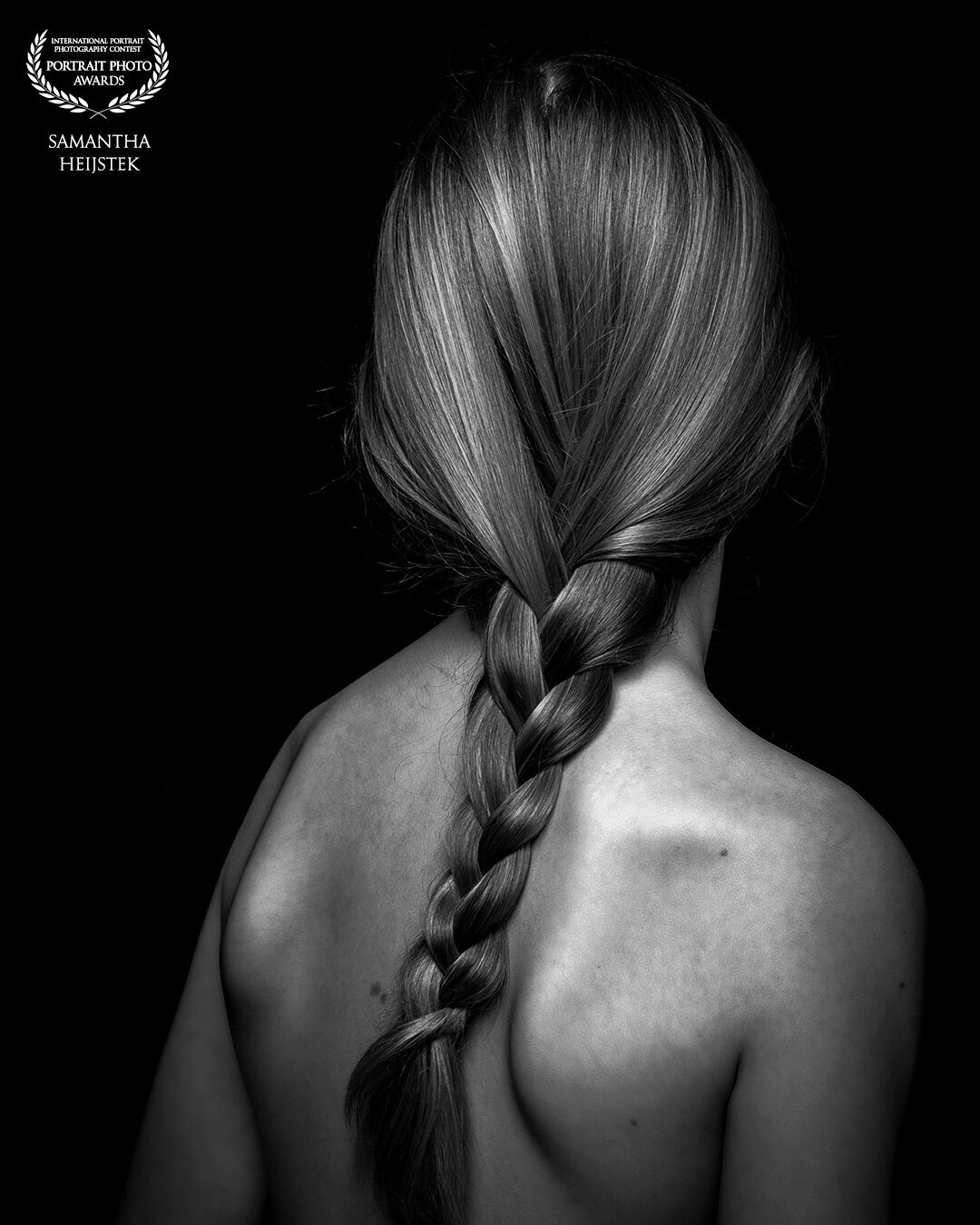 custom_logo_SAMANTHA_HEIJSTEK-netherlands-duz9Eg-101collection-portraitphotoawards