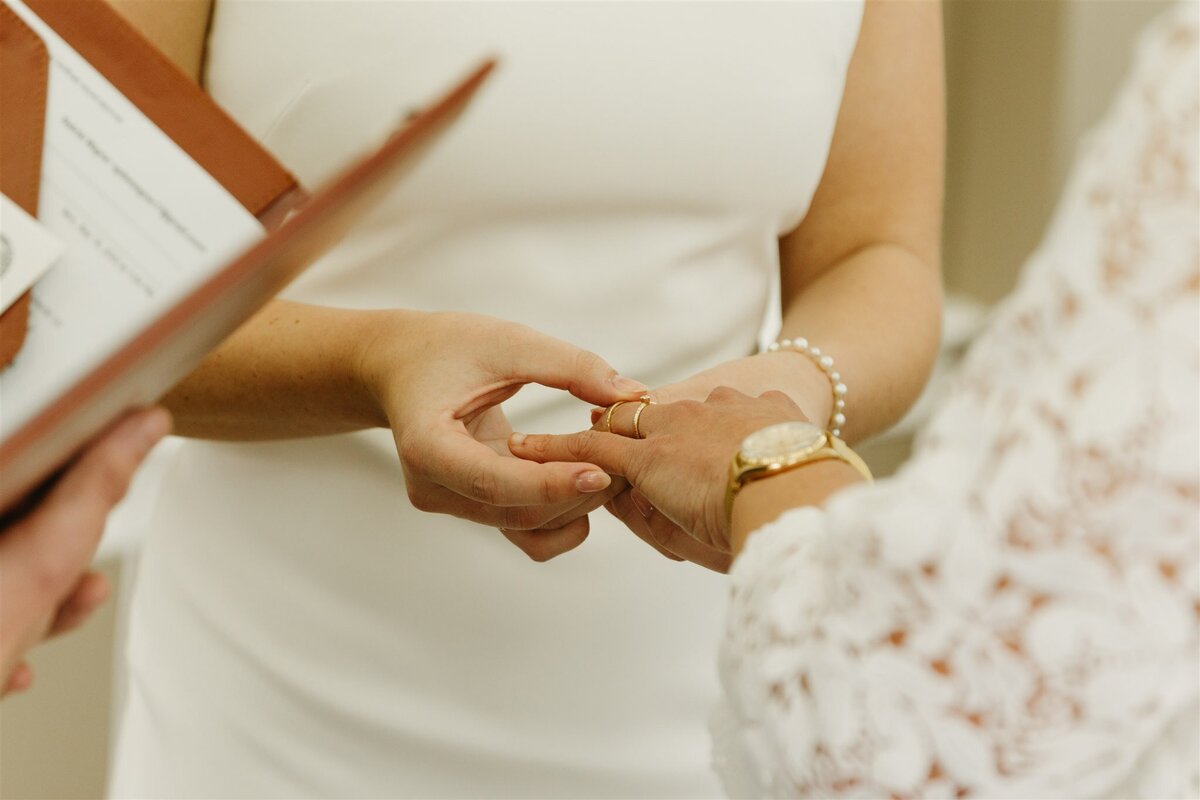 inn-on-boltwood-intimate-wedding-203