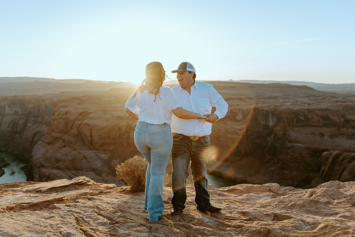 horseshoebend- engagment-arizona-couple-wedding-photographer (42 of 134)