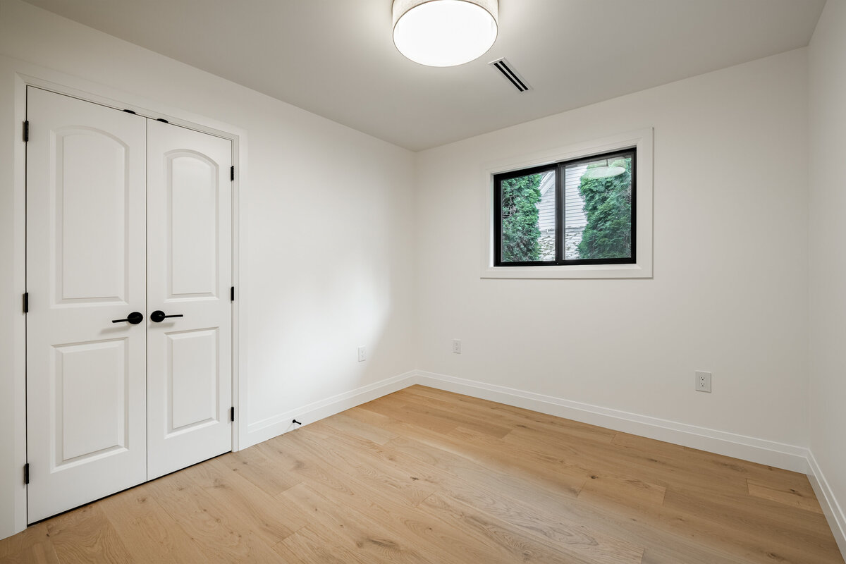 112 E 19th Ave-43