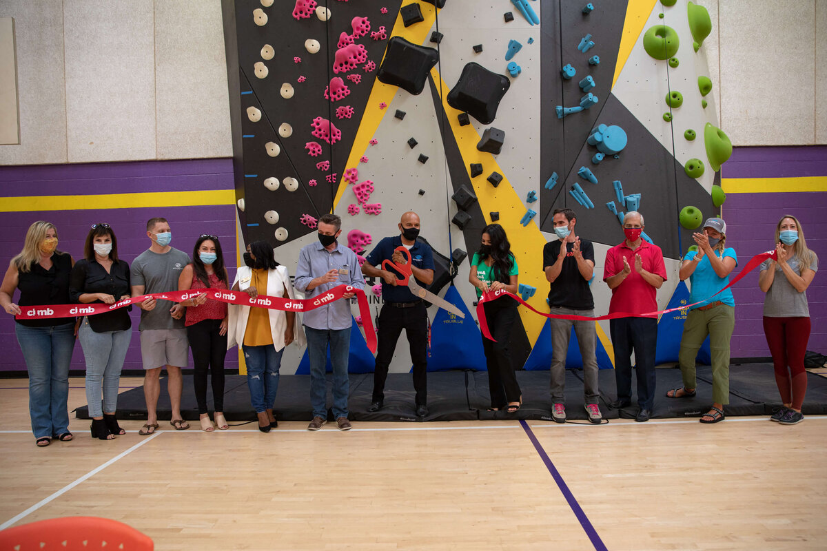 tustin-ribbon-cutting-boys-and-girls-club