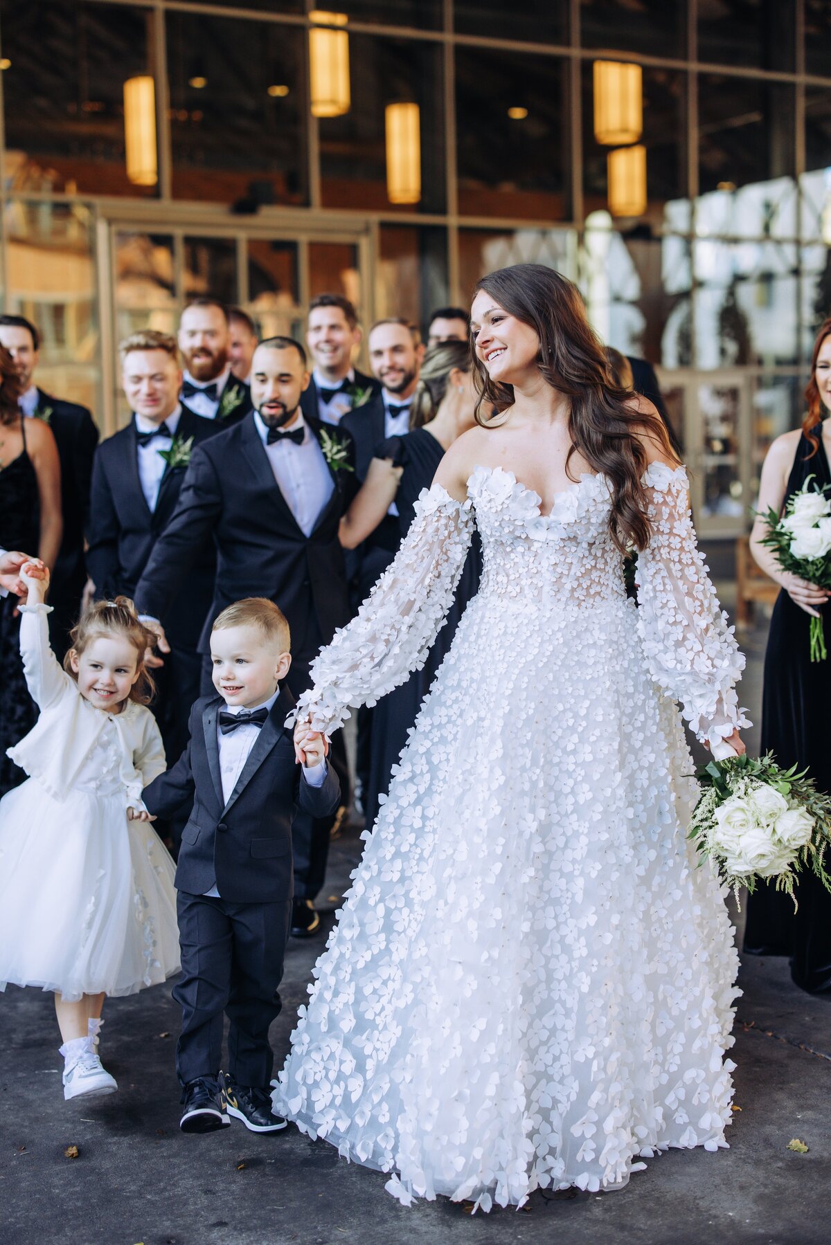 Emily&Chase_TheRenaissanceTheDepot_FlowEventGroup-735