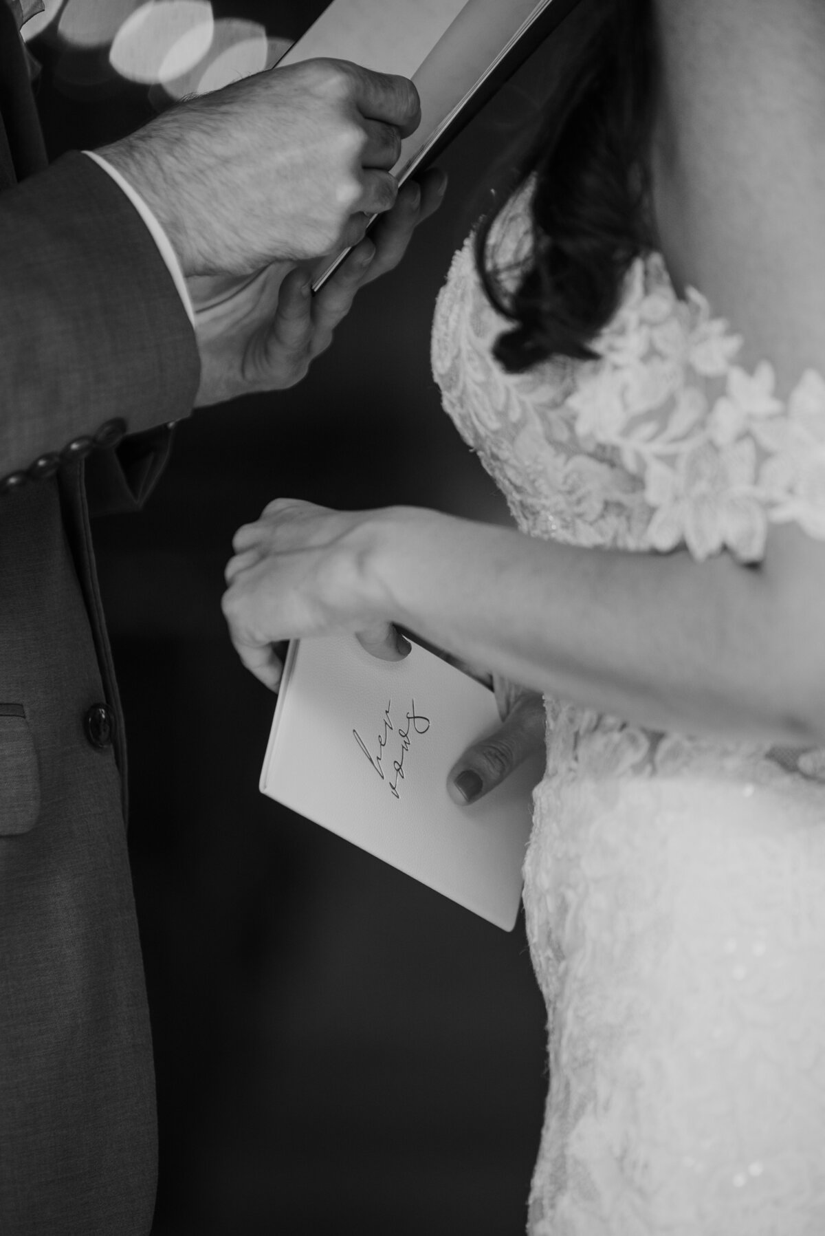 LA_Gruene_Chandlier_Wedding-125-2