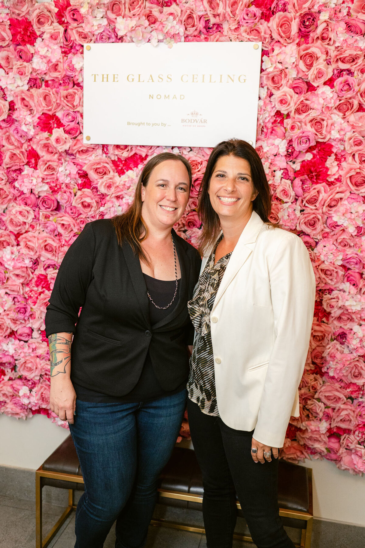 verizon-womens-colab-luminary-nyc-attendees-mingling191