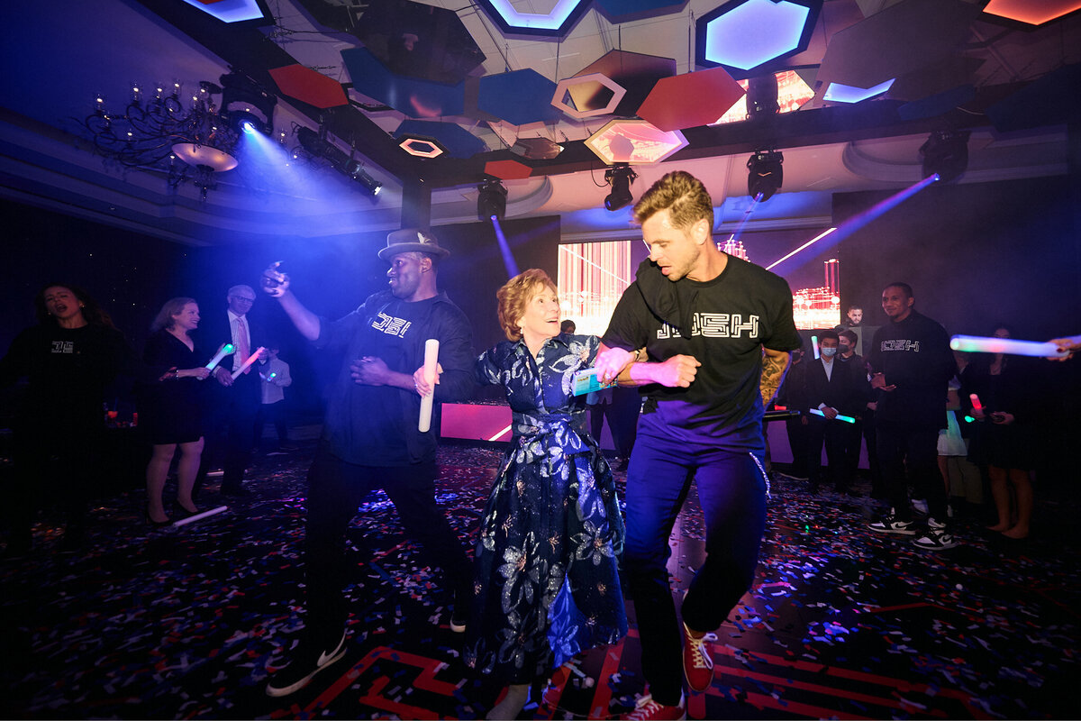 MagnoliaBluebird_BarMitzvah_GamerTheme_EliTurner_RitzCarltonDC00017