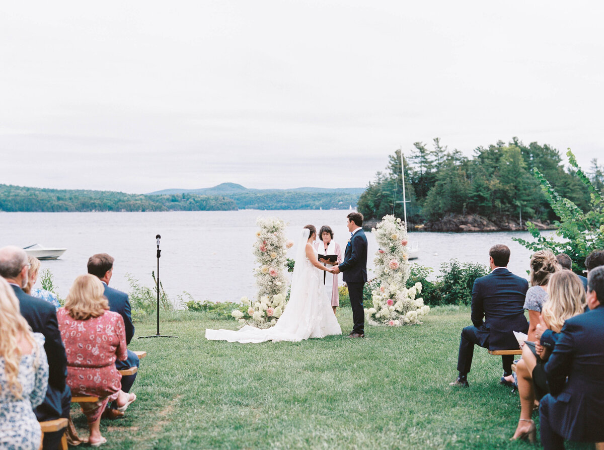 Vermont-Luxury-Wedding-Photographer-Ceremony_251