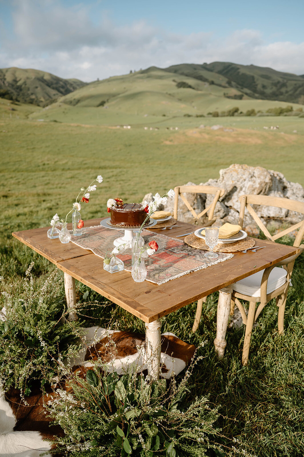 rustic-wedding-reception-table-napa-hills