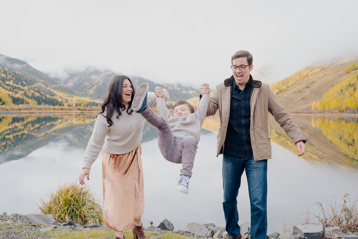 Sam-Murch-Photography-Ouray-Colorado-Fall-Family-Photography-11