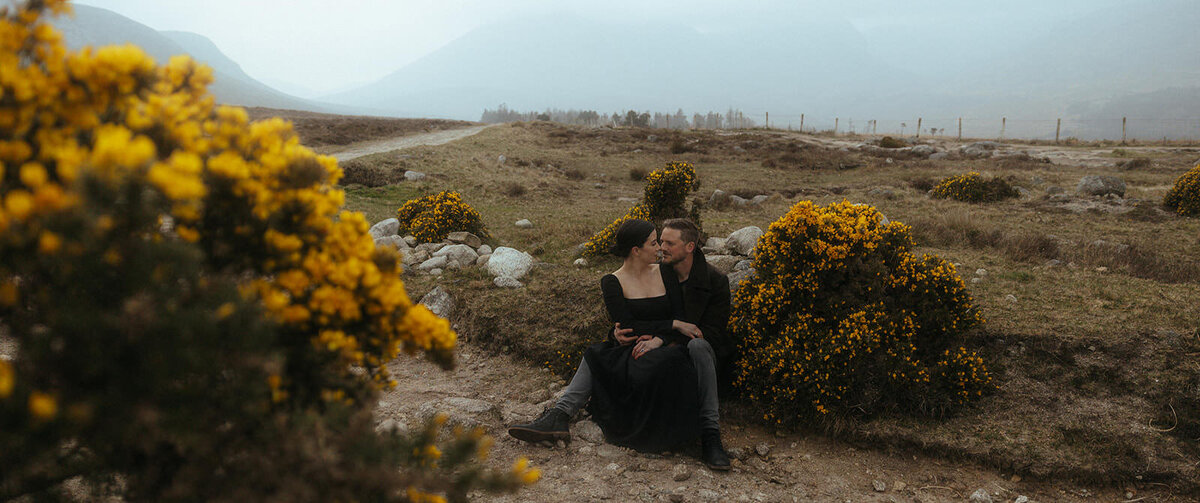 elopement-photographer-ireland-causeway-thrones-game (12)