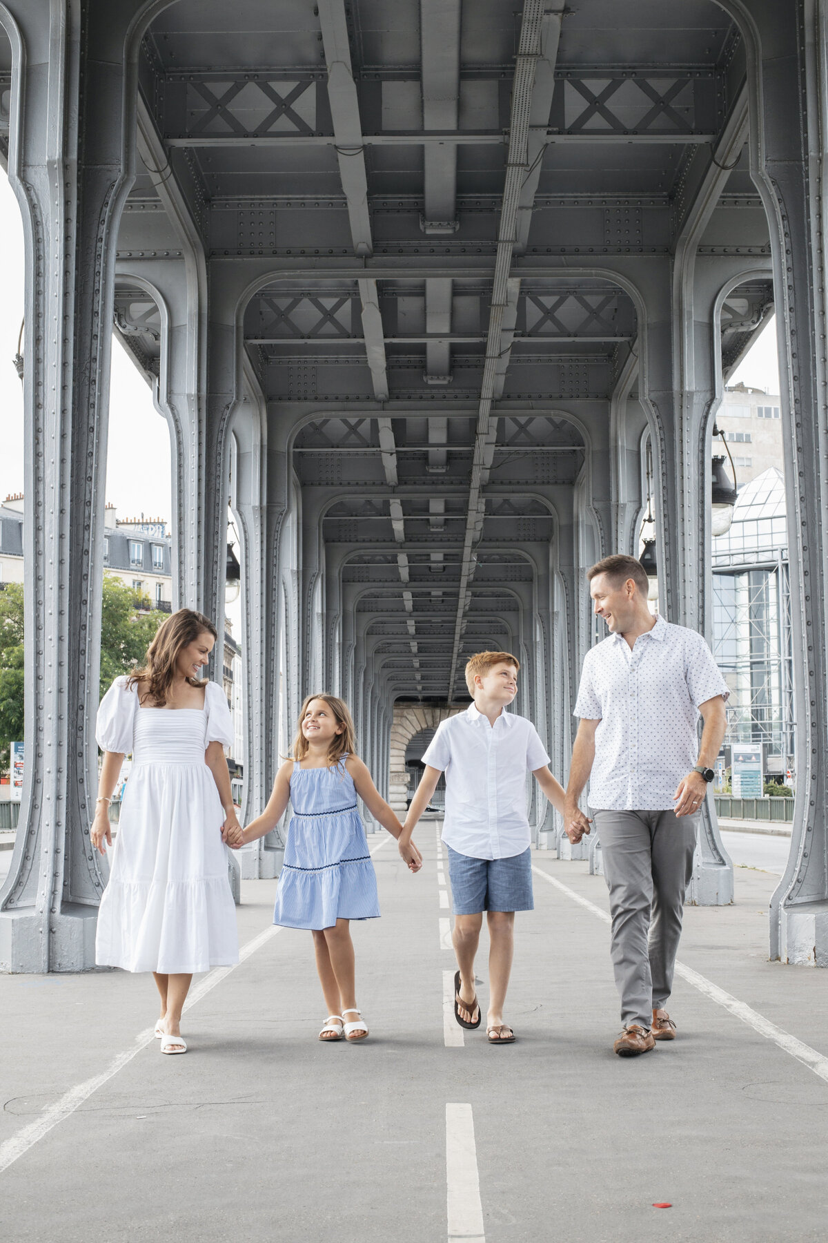 Eiffel Tower Family Photoshoot