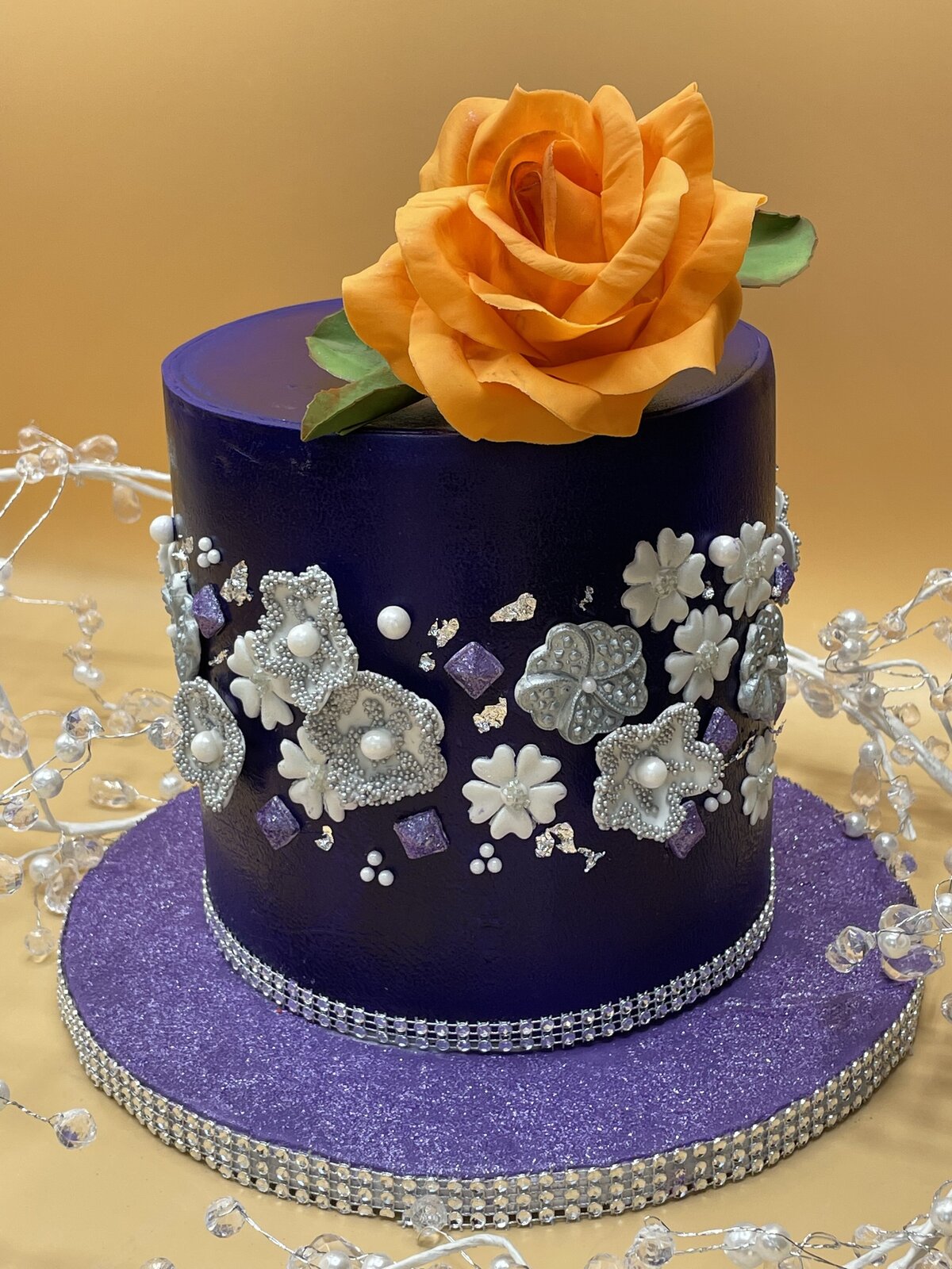 silver-jewel-purple-anniversary-cake