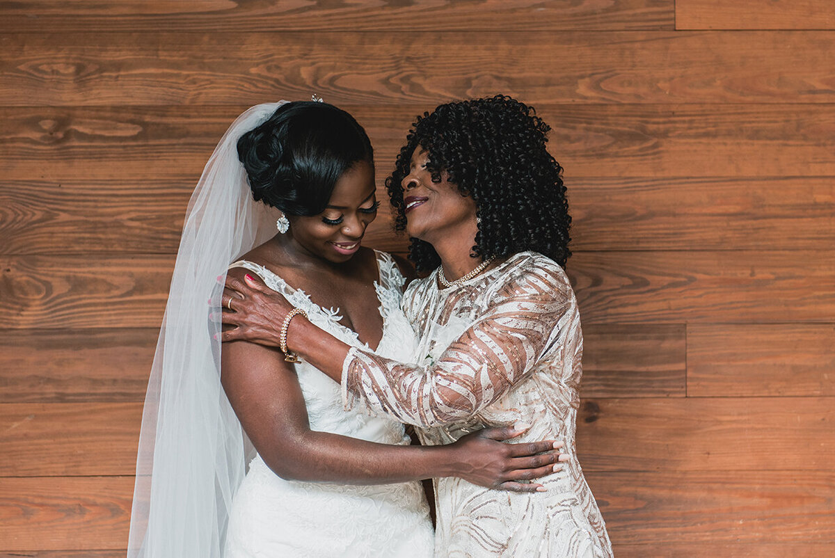Iron-City-Birmingham-Wedding-Bang-Images (7)