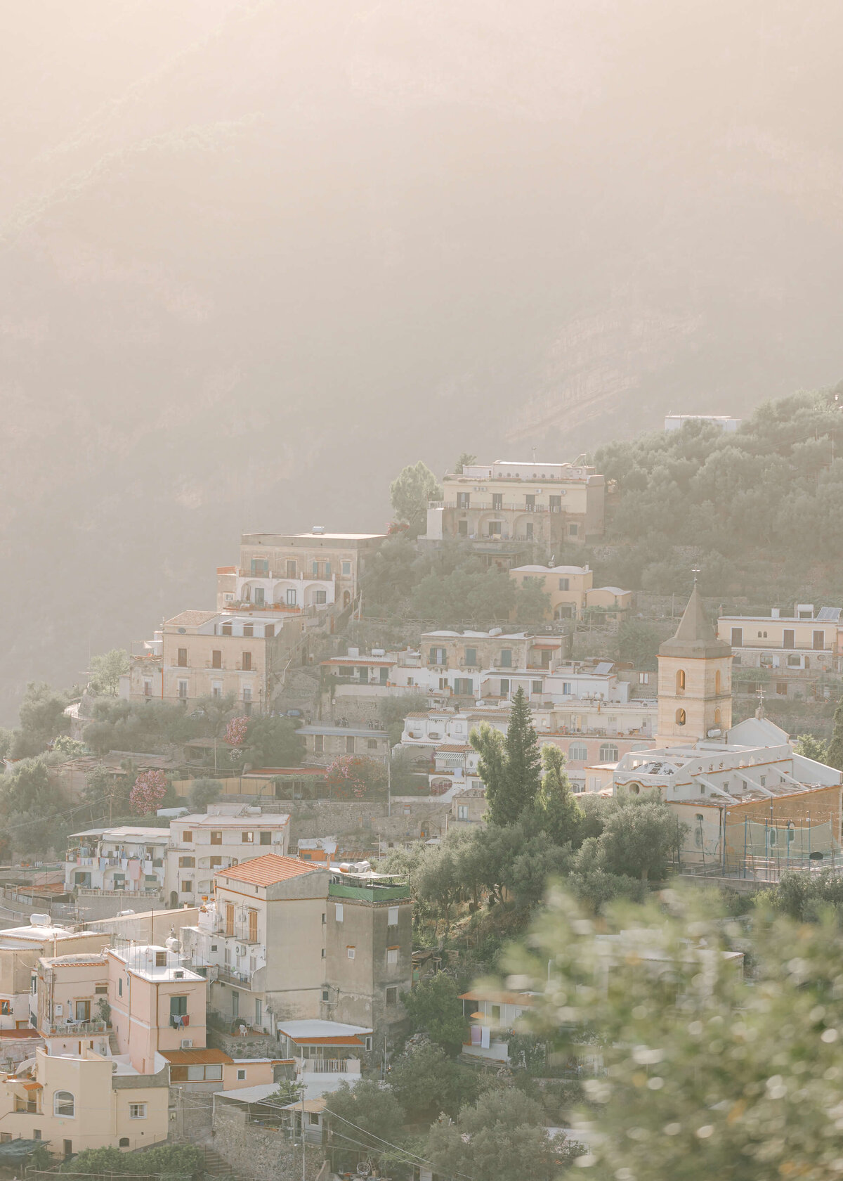 chloe-winstanley-italian-wedding-positano-hilltops-chuch