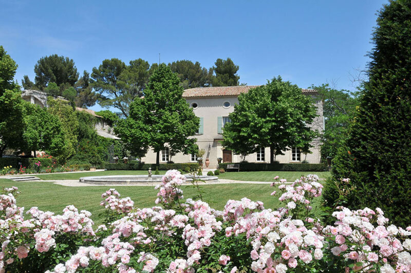 - Château Grimaldi wedding venue near Aix-en-Provence 5