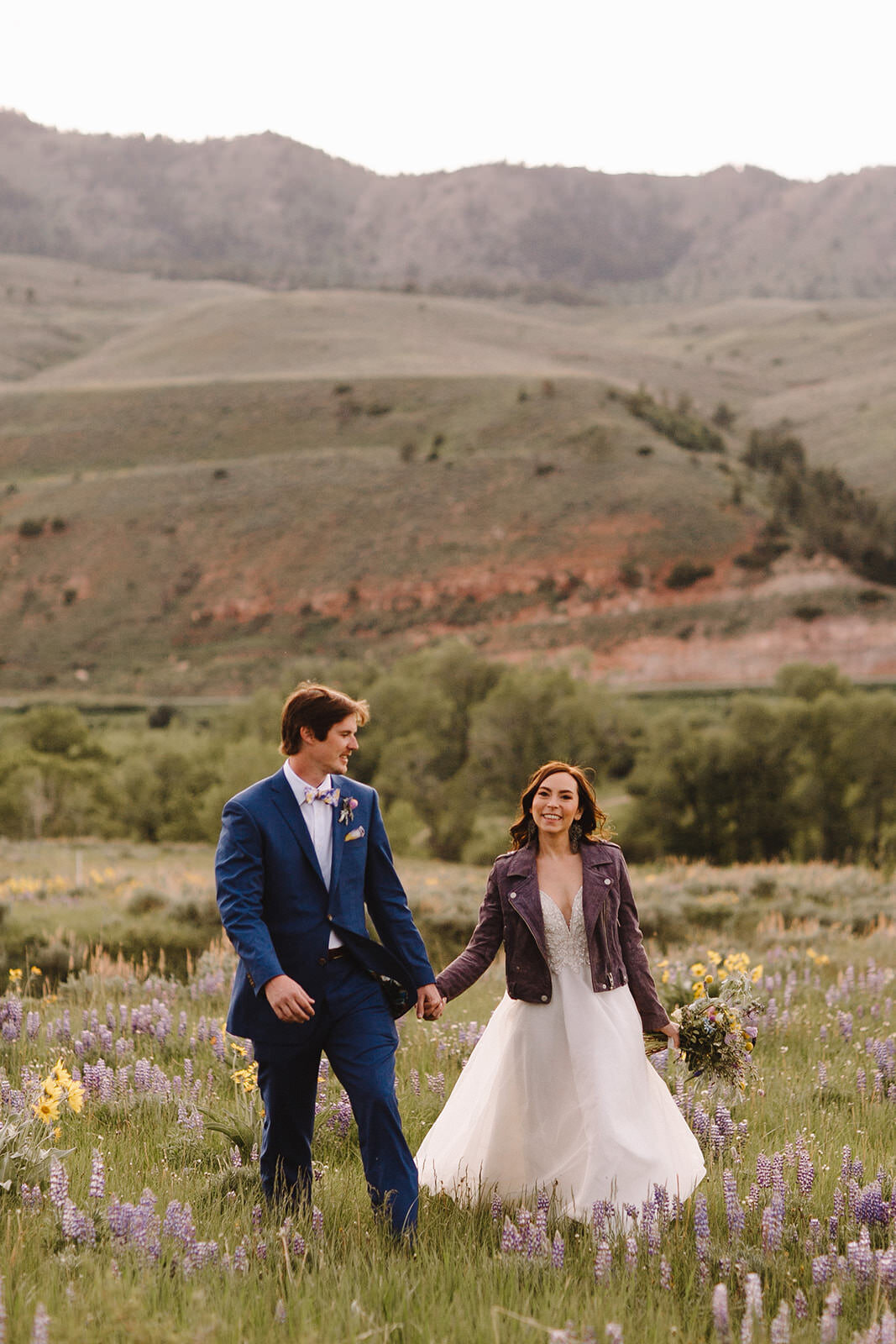 Liz Osban Photography Wyoming Wedding Photographer Cody Thermopolis Meeteetse Sheridan Big Horn Cheyenne Laramie Venue Ceremony Reception Florist Elopement Elope Best 9