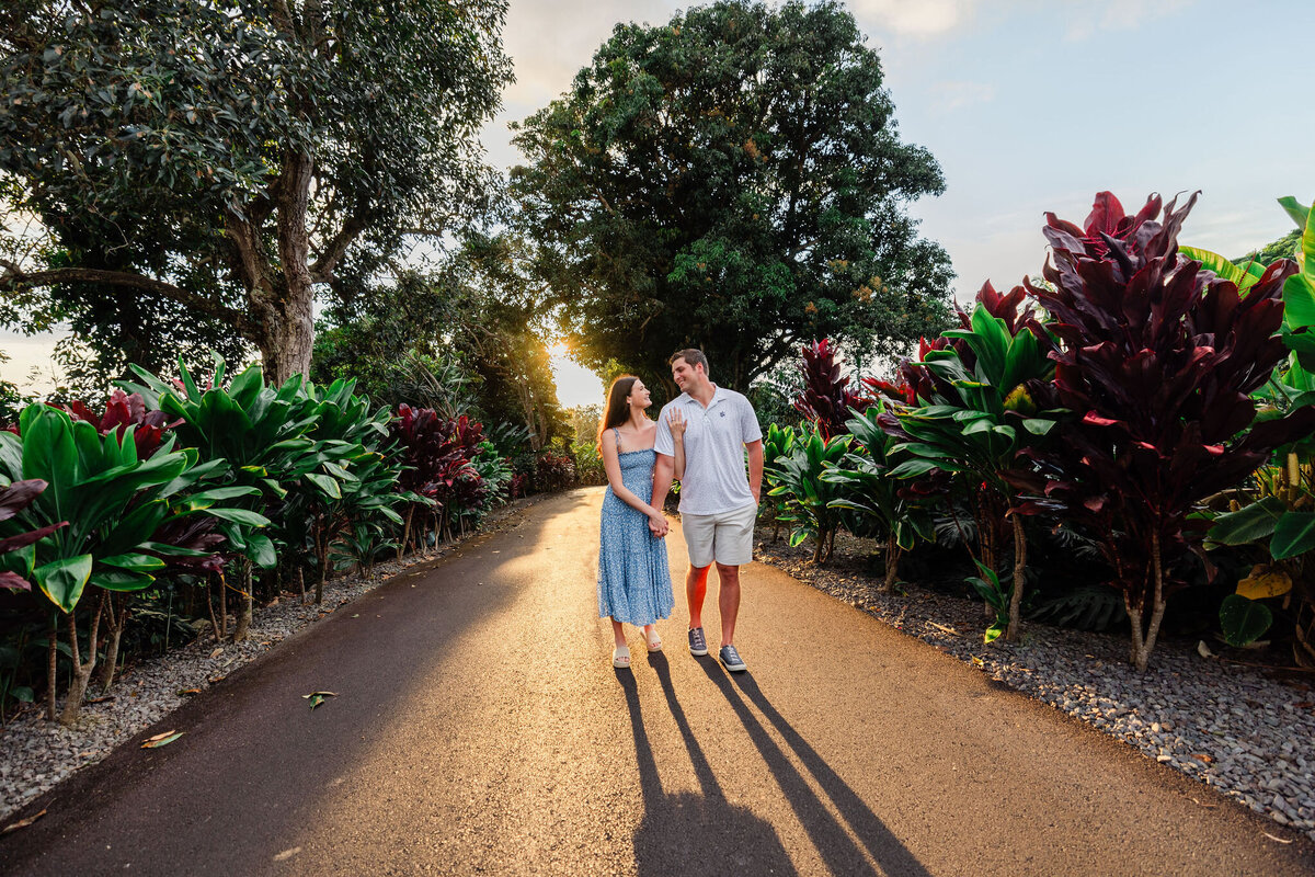 Hawaii-Engagement-Photos-Holualoa-Inn (96)