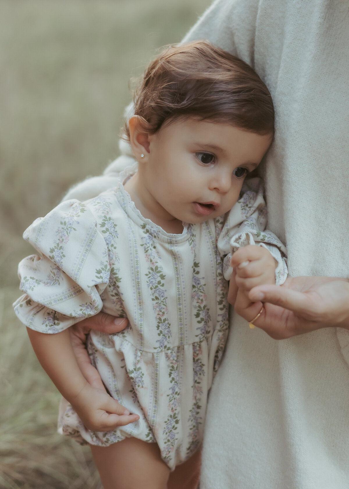 Sydney-Family-photography-Grassy-field-natural-light-05
