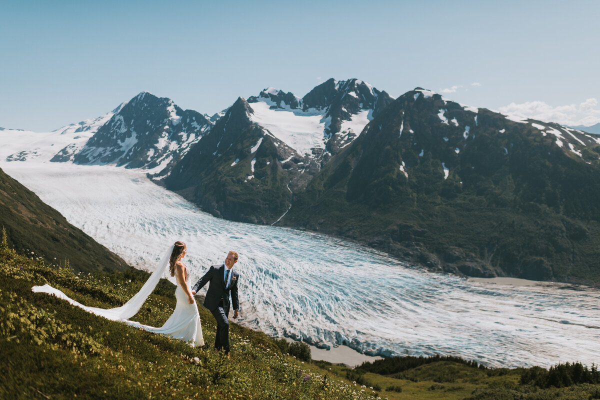 alaska-helicopter-elopement-photographer-mountainside-wildflowers