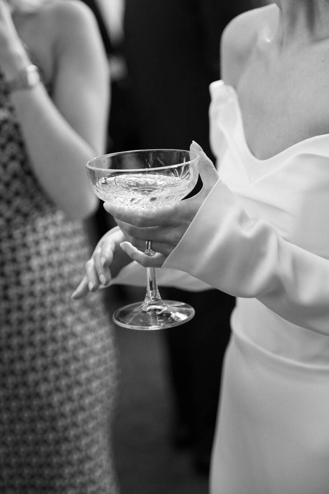 Flora_And_Grace_Analog_35mm_Editorial_Wedding_Photographer (1 von 1)-6